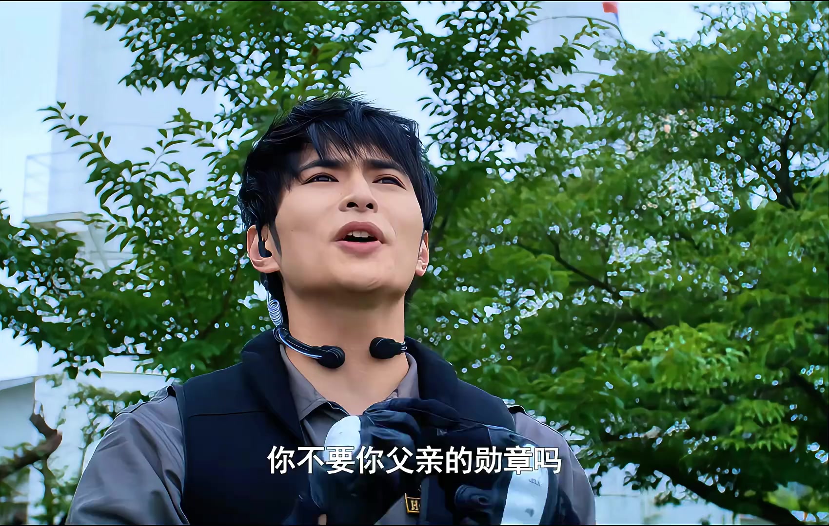 捷德奥特曼将自己所有的勋章都给了泽塔奥特曼