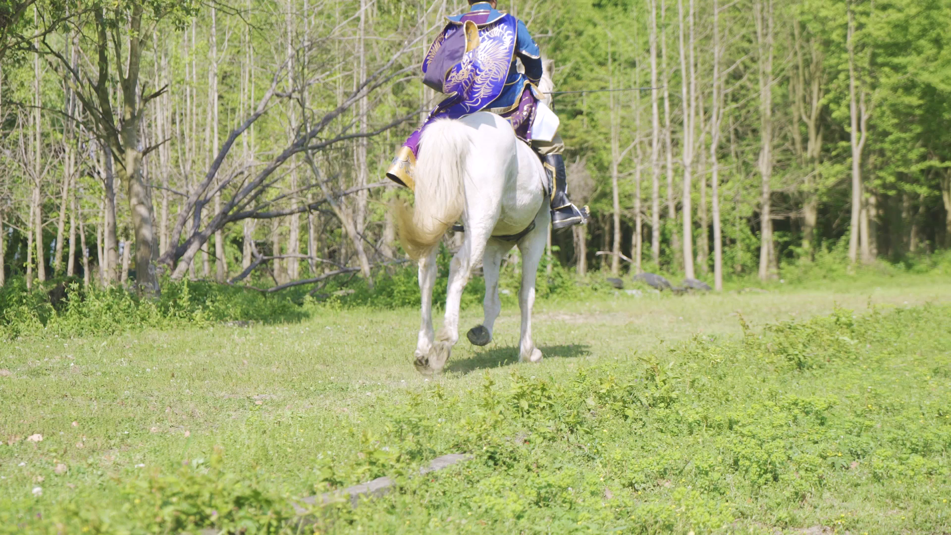 马：我终于下班啦！！！