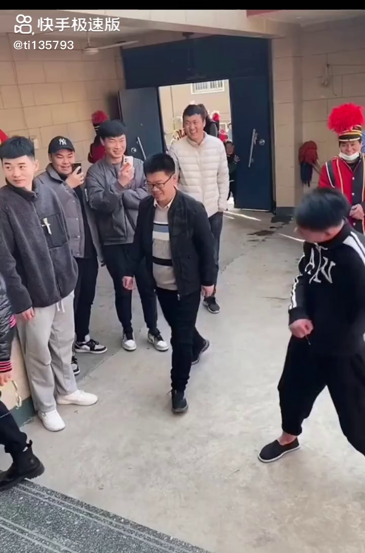 盗视频（脸皮巨厚）